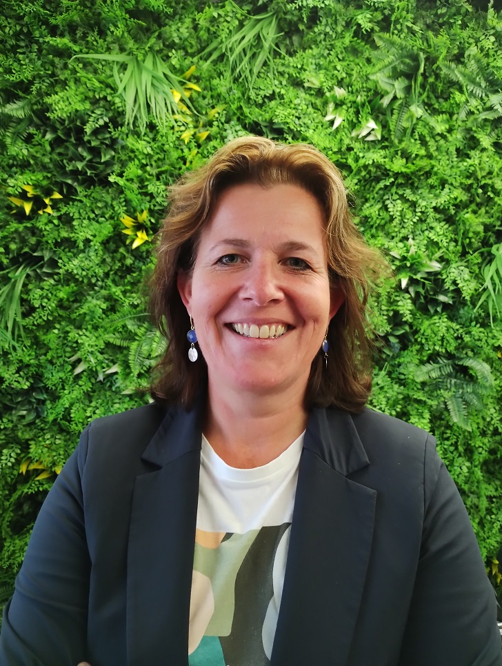 Joyce Kip - Veltmann